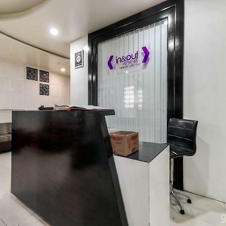 In & Out Dormitory 아흐메다바드 외부 사진