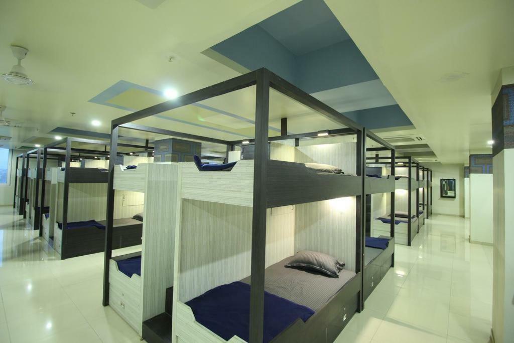 In & Out Dormitory 아흐메다바드 외부 사진